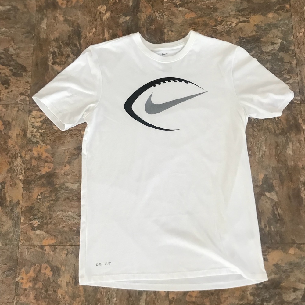 Nike Graphic Football Tee